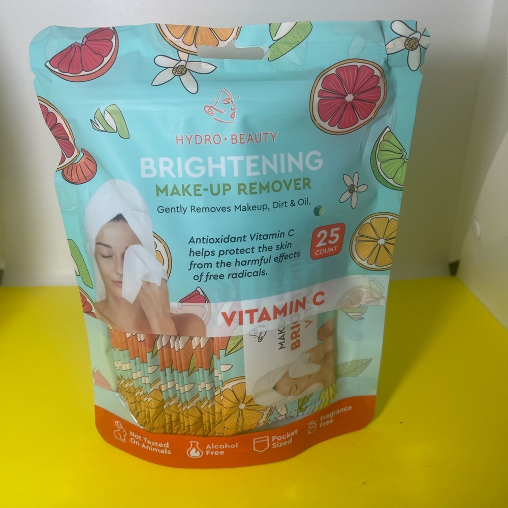Brightening Makeup Remover Wipes - 25 Count